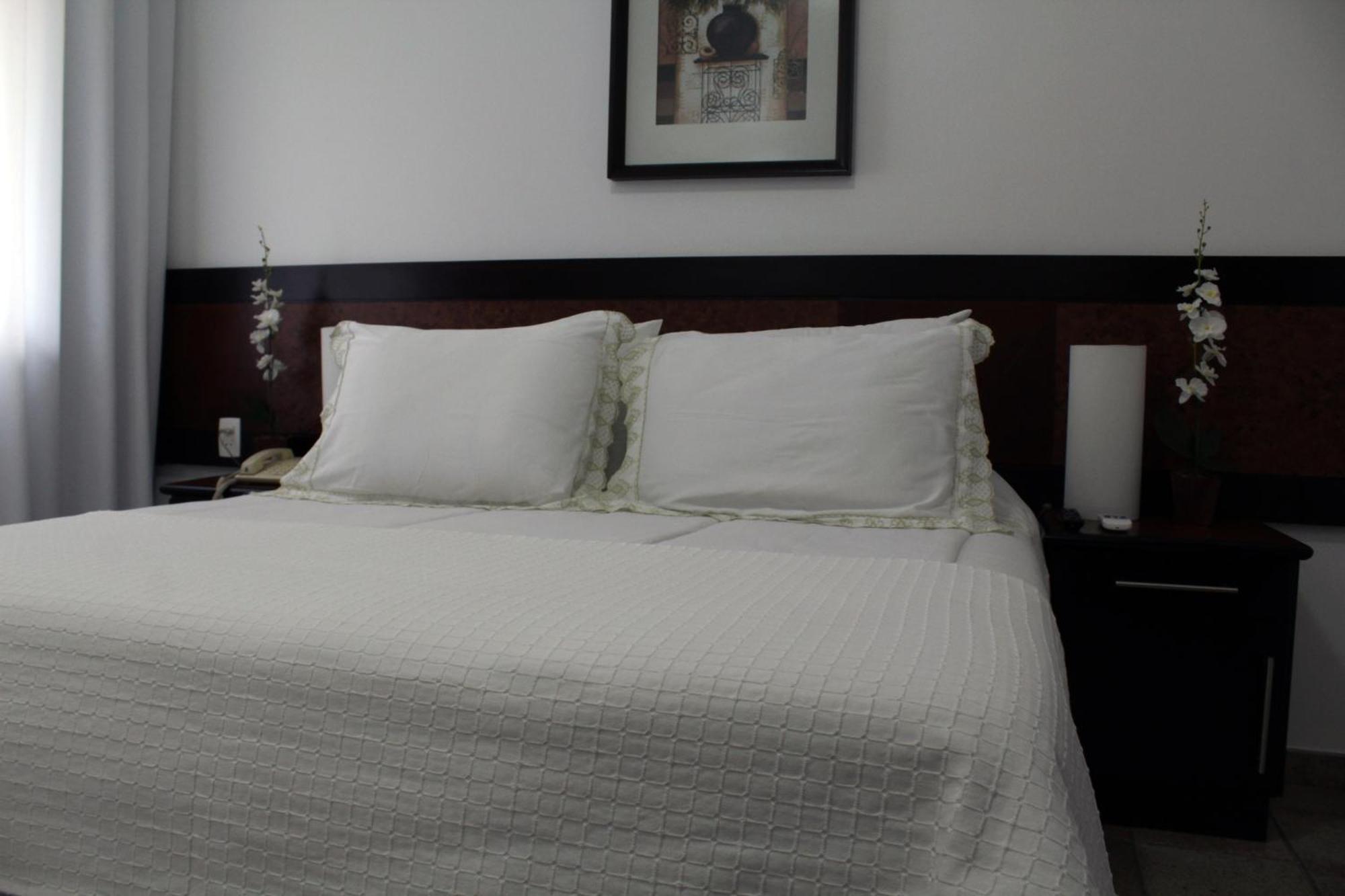 Hotel Dom Henrique Timoteo Bagian luar foto