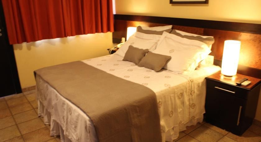Hotel Dom Henrique Timoteo Bagian luar foto