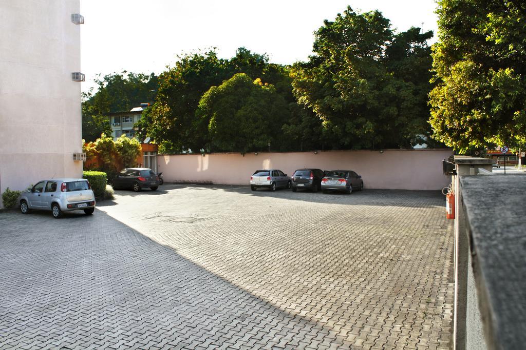 Hotel Dom Henrique Timoteo Bagian luar foto