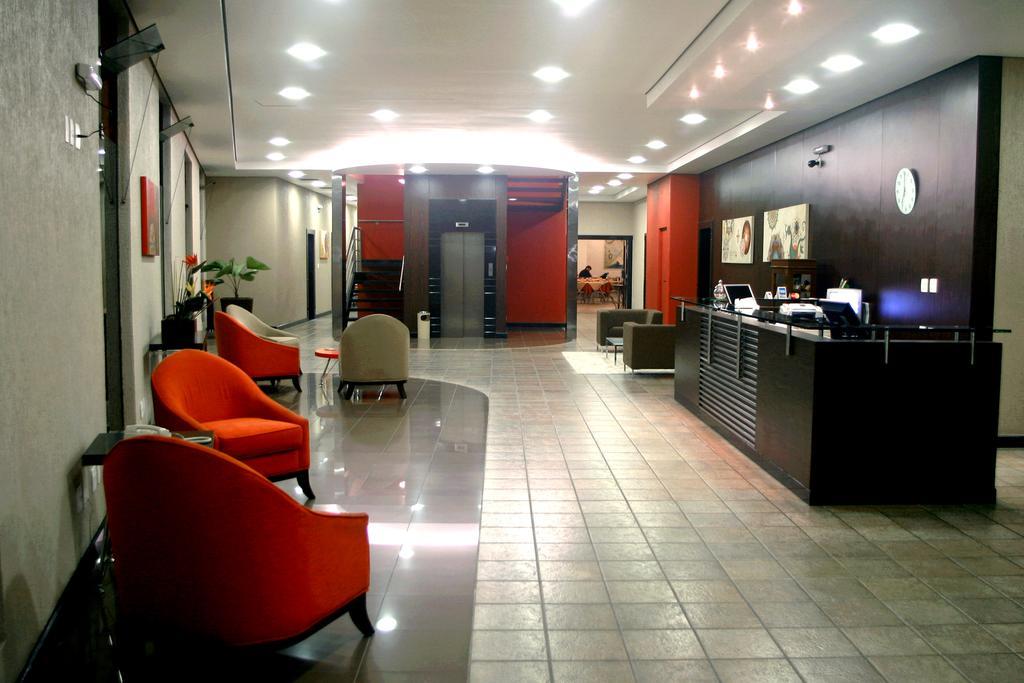 Hotel Dom Henrique Timoteo Bagian luar foto