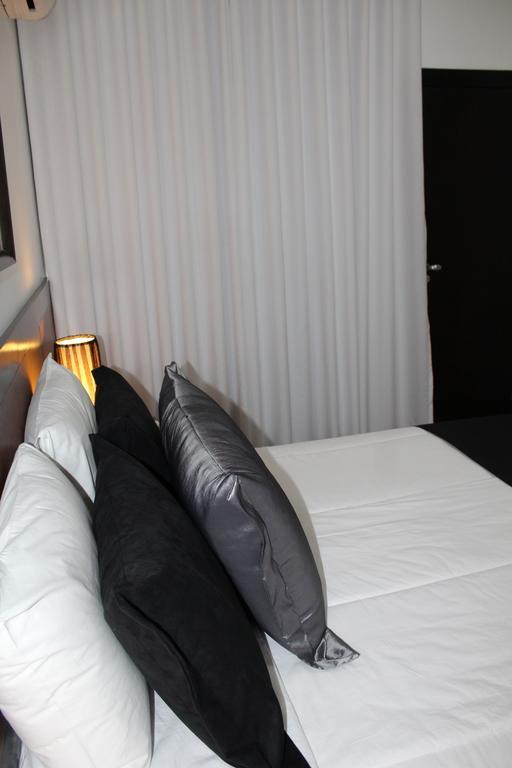 Hotel Dom Henrique Timoteo Bagian luar foto