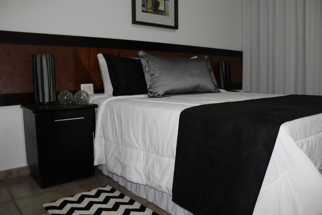 Hotel Dom Henrique Timoteo Bagian luar foto