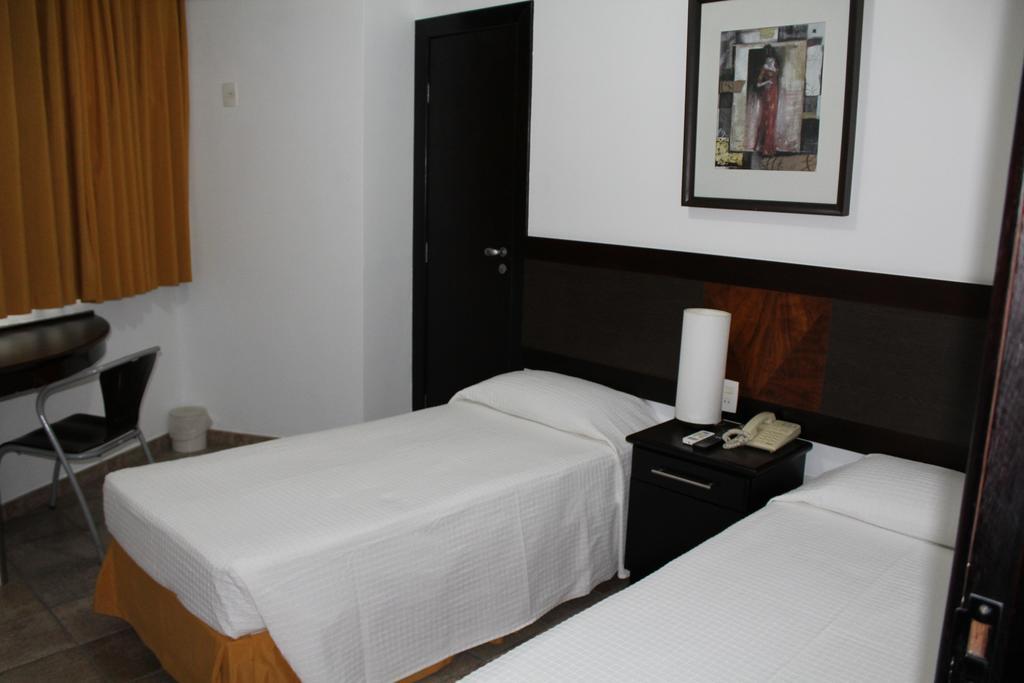 Hotel Dom Henrique Timoteo Bagian luar foto