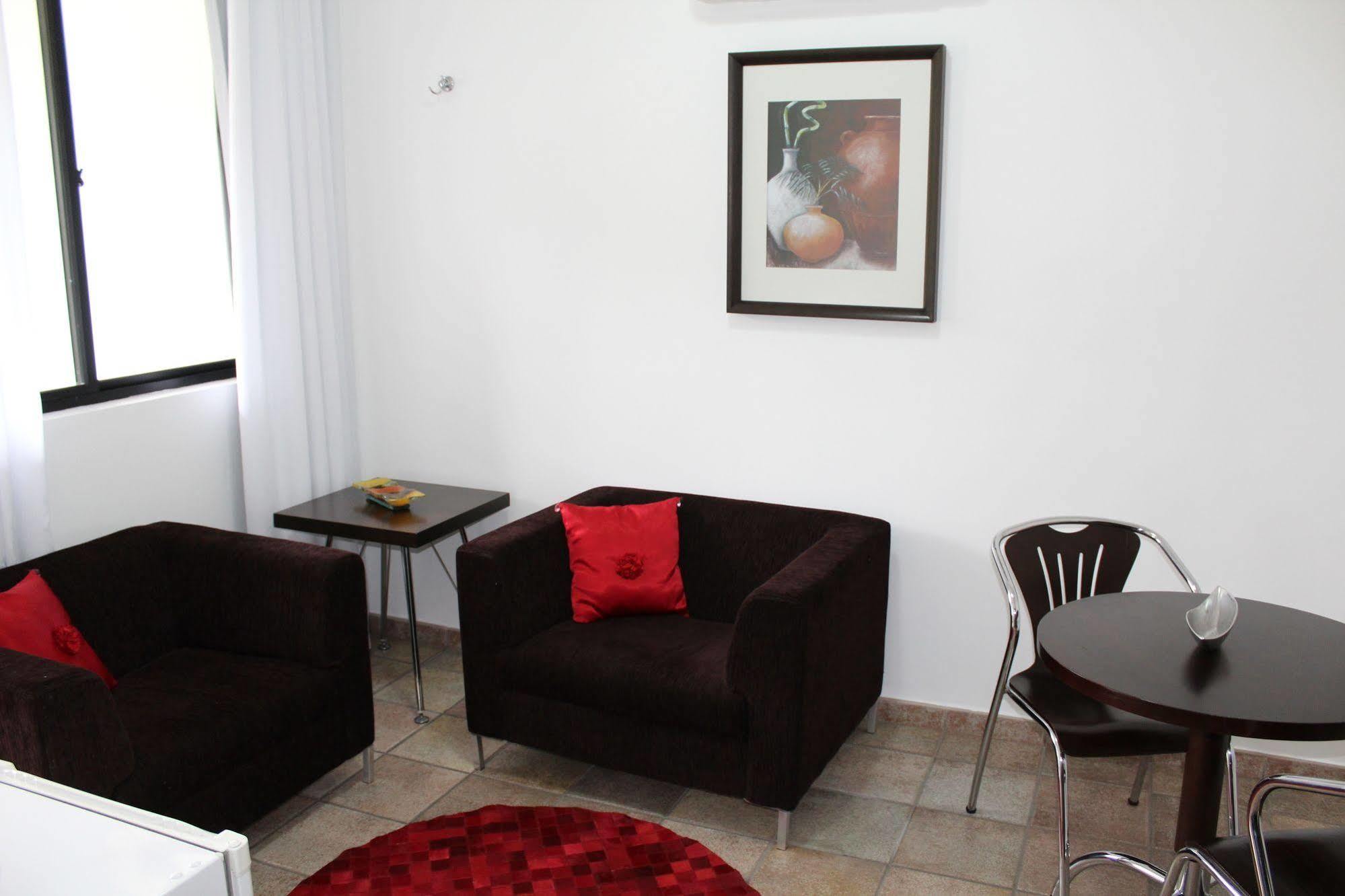 Hotel Dom Henrique Timoteo Bagian luar foto