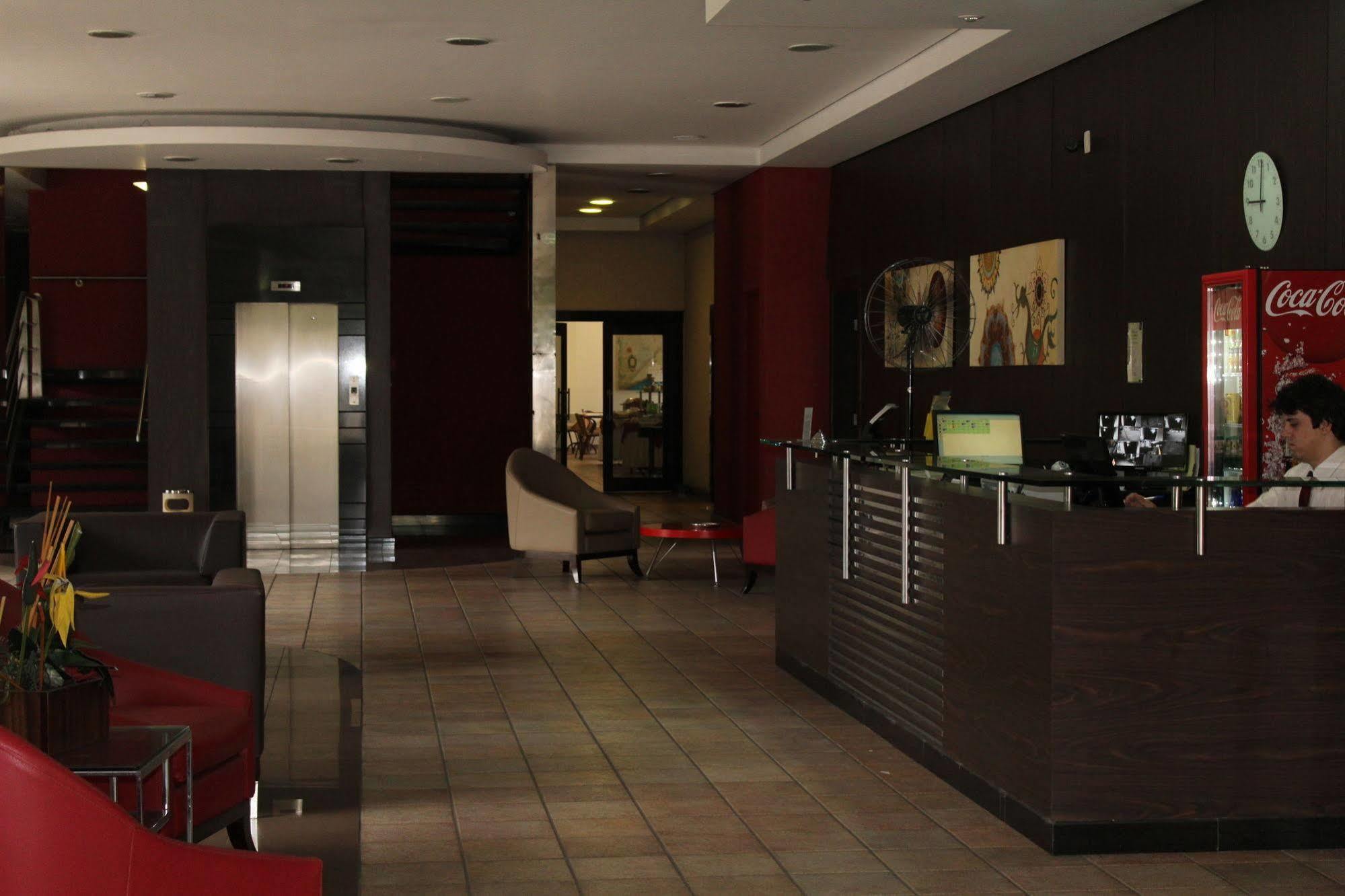 Hotel Dom Henrique Timoteo Bagian luar foto