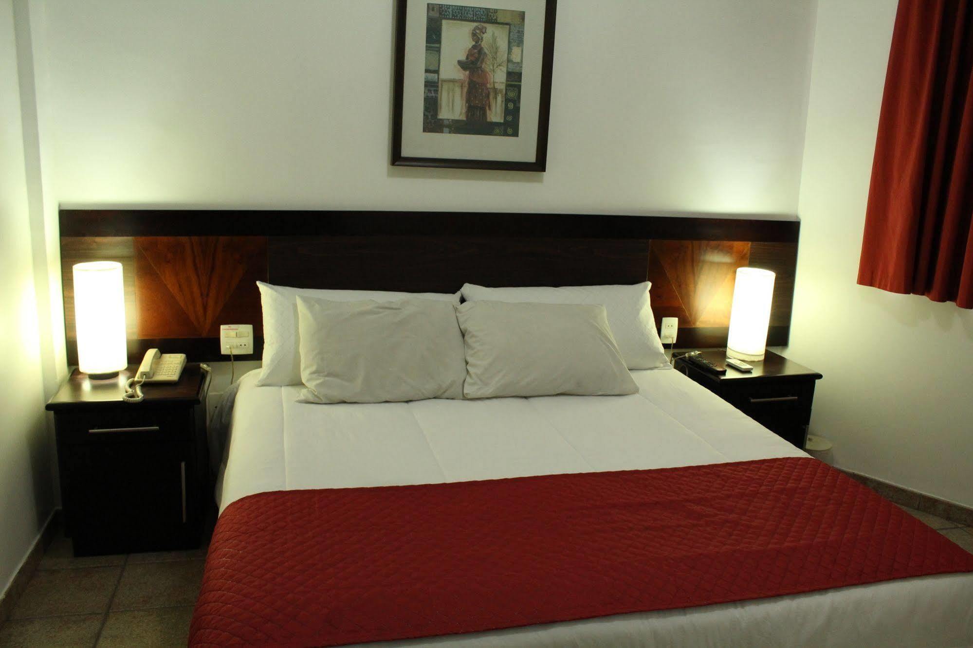 Hotel Dom Henrique Timoteo Bagian luar foto